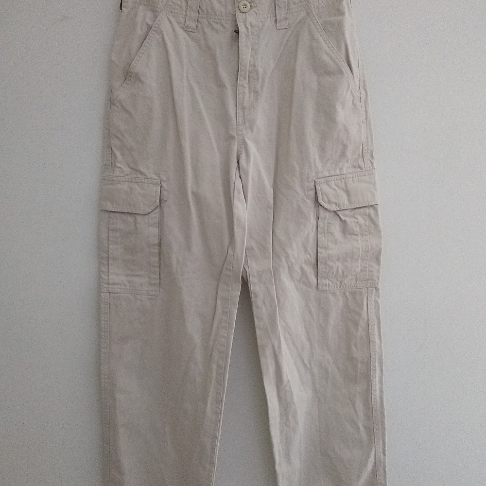 Mens Tommy Hilfiger cargo Chino pants. Size 29x32
